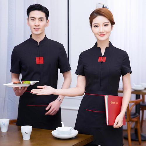 餐飲服務員月薪2800，為何年輕人仍蜂擁而至？——老板揭秘背后的生存智慧